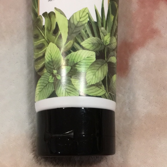 Coconut Mint Foot Scrub Clinical Works NWT 8.1oz - Picture 3 of 7